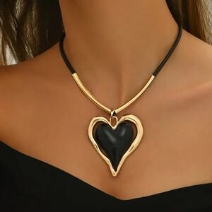Black and Gold Heart Pendant Necklace